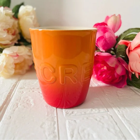 New Le Creuset Extra-Large Logo Coffee Mug Flame 20oz - Picture 2 of 6